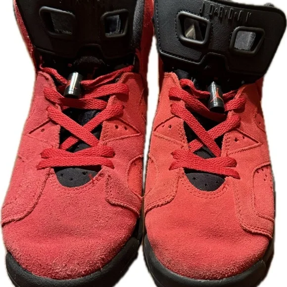 Jordan Retro Red High-Top Sneakers - Picture 2 of 4